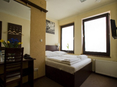 ATLANTIC KLUB hotel pokoje squash spa Krak�w ma�opolskie
